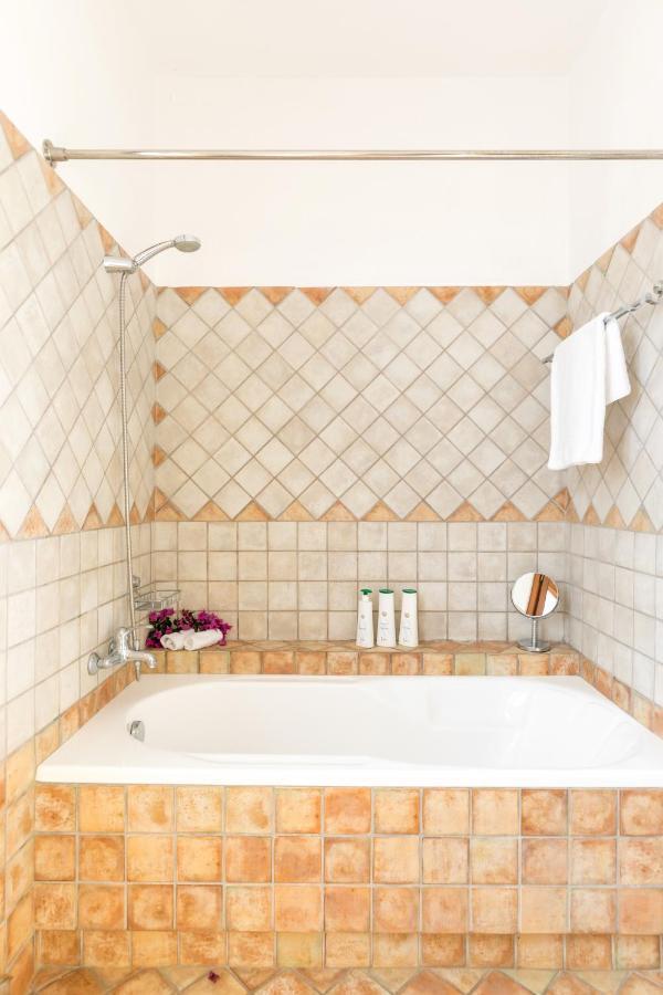 Dendrilia Villa & Suite By Rodostamo Collection Kassiopi Luaran gambar